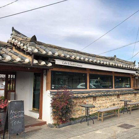 Floral Space Hanok Guesthouse Gyeongju Exterior foto