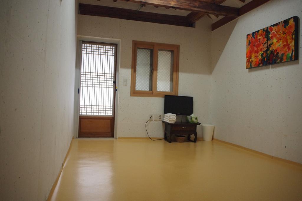 Floral Space Hanok Guesthouse Gyeongju Exterior foto